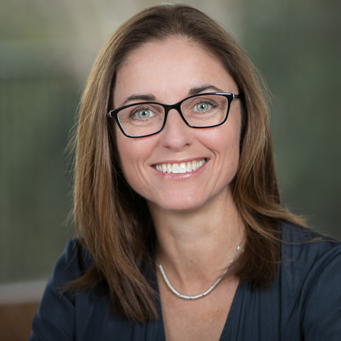 Photo of Carolyn Mee